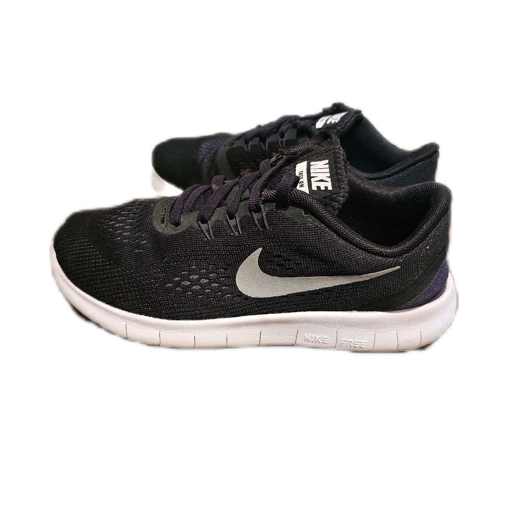 Nike Free run kids sneakers boys size‎ 4y - Picture 2 of 8